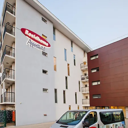 Residhome La Defense 3*