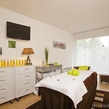 Residhome La Defense Aparthotel